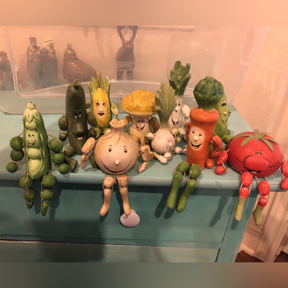 10 Vegetable Shelf Sitters by Bruka Design Sweden